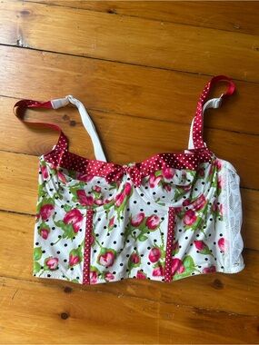Victoria's Secret strawberry girl summer bustier top Y2K vintage 34b very sexy